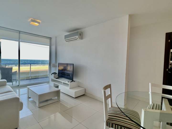 Apartamento en alquiler en Punta Del Este