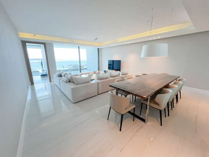 Apartamento en venta en Punta Del Este