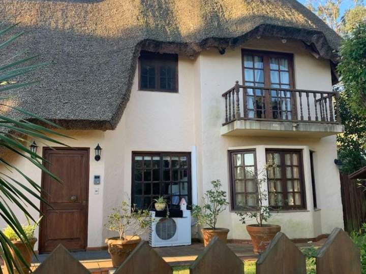 Casa en alquiler en Pinares, Maldonado