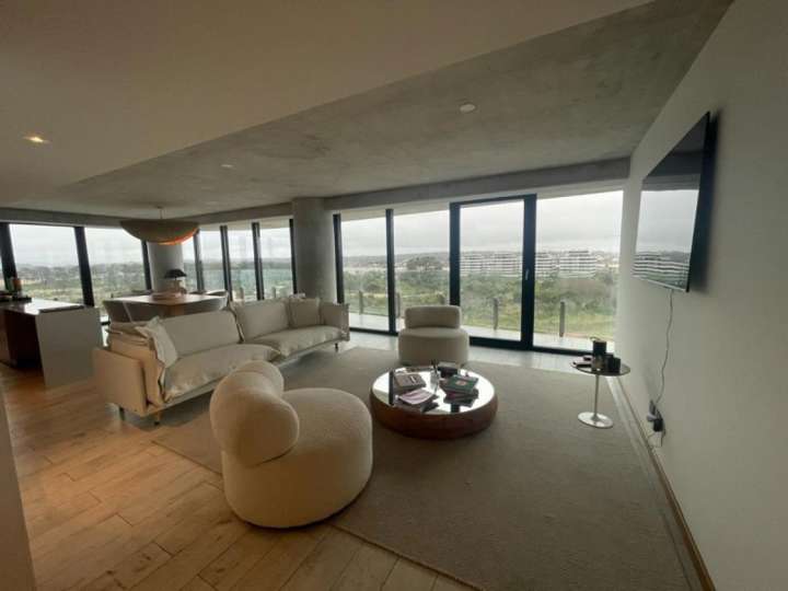 Apartamento en venta en Punta Del Este