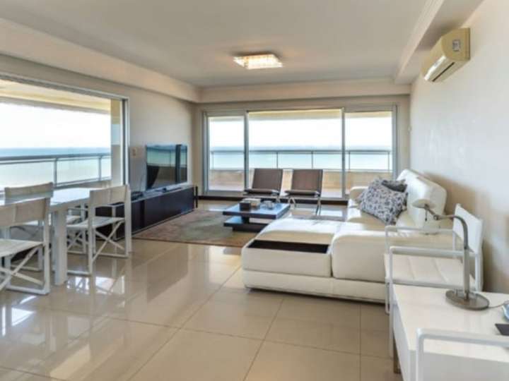 Apartamento en venta en Punta Del Este