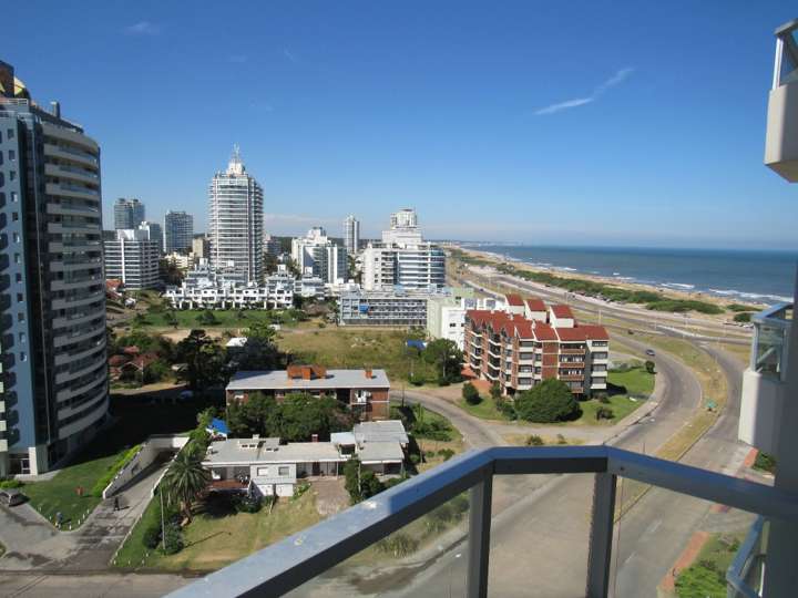 Apartamento en venta en Punta Del Este