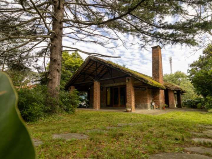 Casa en venta en Pinares, Maldonado