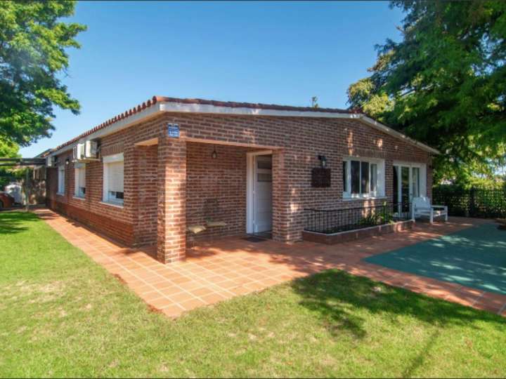 Casa en venta en Pinares, Maldonado