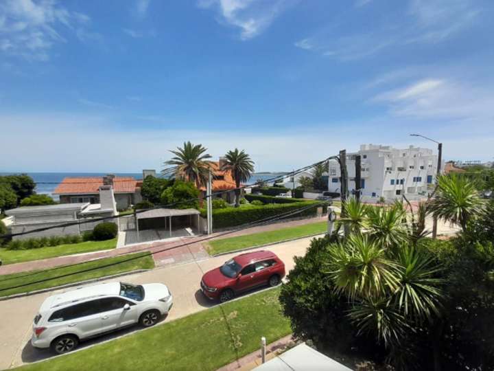 Casa en venta en Pinares, Maldonado