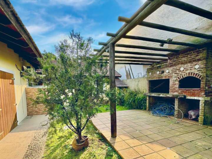 Casa en venta en Pinares, Maldonado