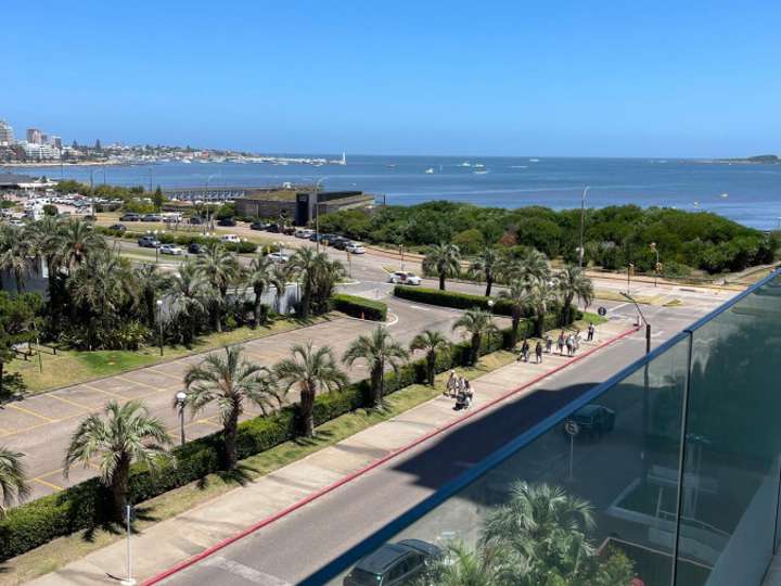 Apartamento en venta en Punta Del Este