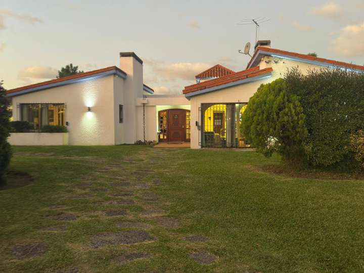Casa en venta en Solymar, Canelones
