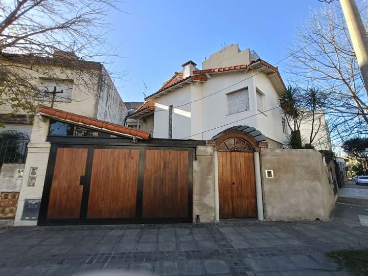 Casa en venta en Alberto Vignes, 699, Haedo