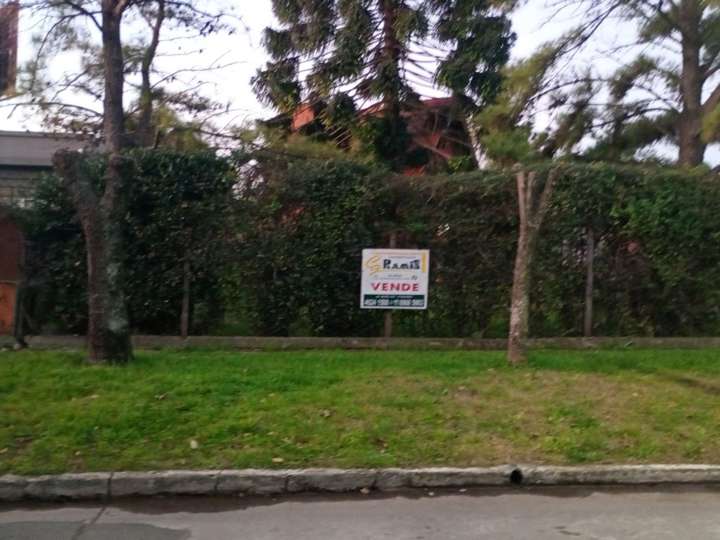 Terreno en venta en Santos Dumont, Buenos Aires