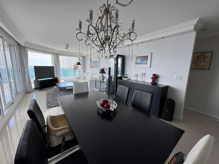 Apartamento en venta en Punta Del Este