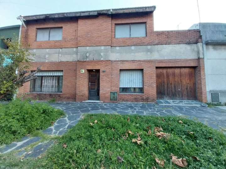 Casa en venta en Coronel Brandsen, 1463, Buenos Aires