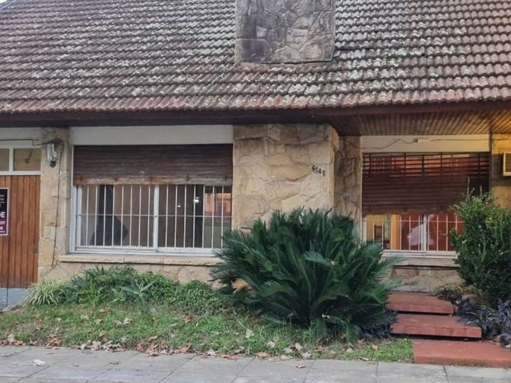 Casa en venta en 693 - Teniente General Galán, Ciudad Jardín Lomas del Palomar