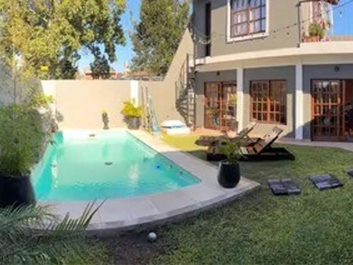 Casa en venta en Pío XII, Paso del Rey