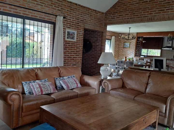 Casa en venta en Pinares, Maldonado