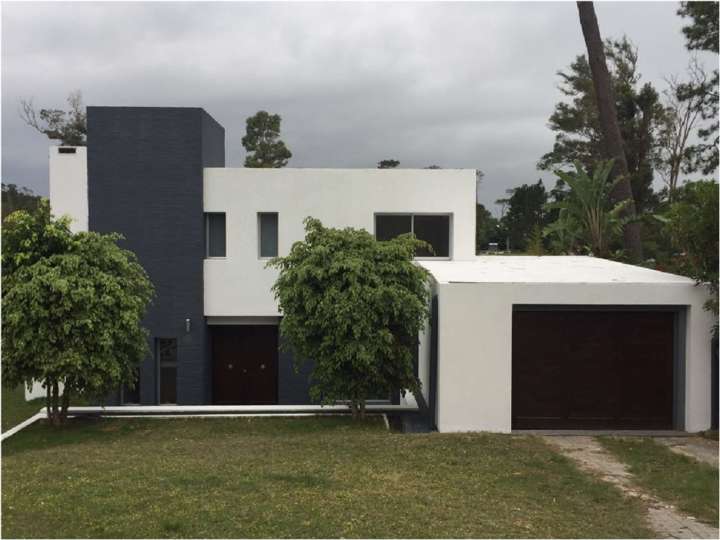 Casa en venta en Pinares, Maldonado