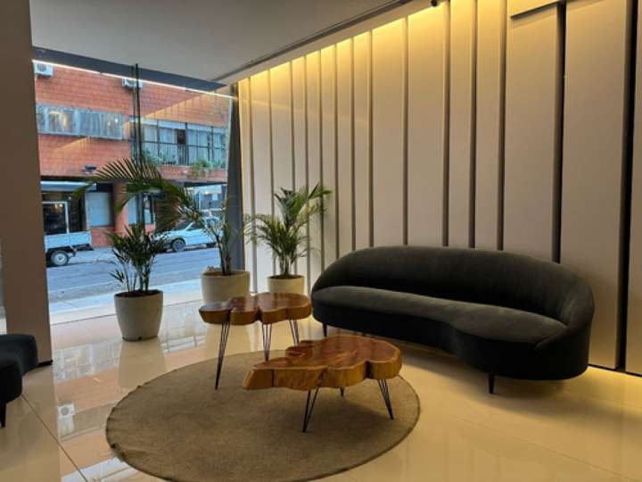 Apartamento en venta en Avenida 18 de Julio, Montevideo