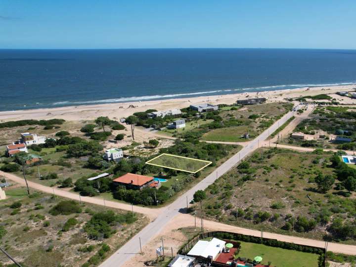 Terreno en venta en Avenida Las Amarras, Maldonado