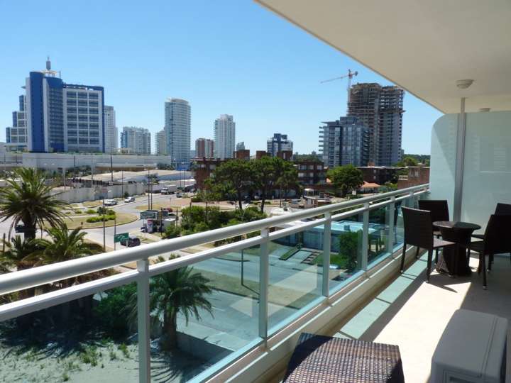 Apartamento en venta en Punta Del Este