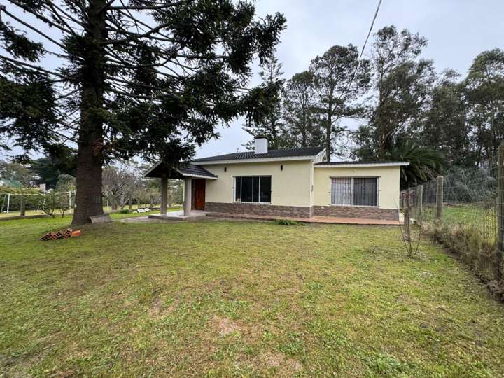 Casa en venta en Calle 37, Maldonado