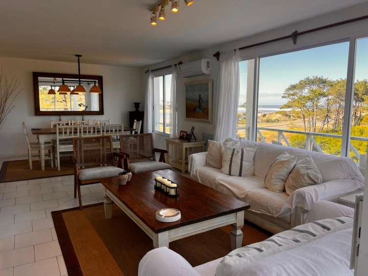 Apartamento en venta en Rambla Vieja, Maldonado