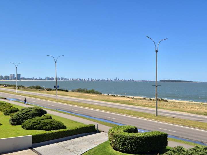 Apartamento en venta en Pinares, Maldonado