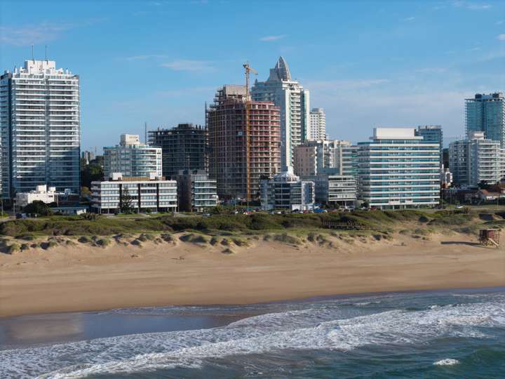 Apartamento en venta en Raíz Salvaje, Punta Del Este