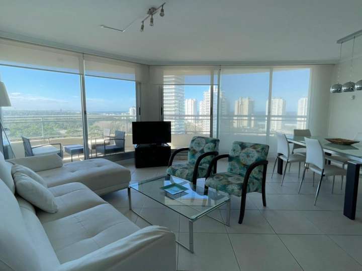 Apartamento en venta en Avenida Franklin Delano Roosevelt, Punta Del Este