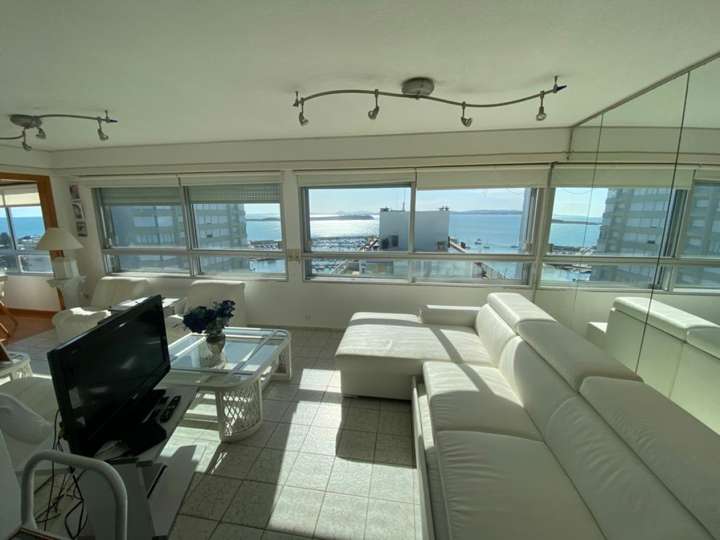 Apartamento en venta en Brigthon, Punta Del Este