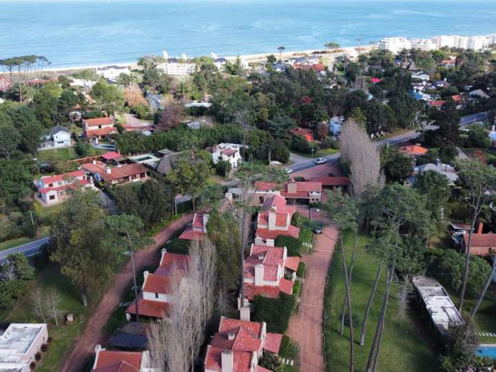 Terreno en venta en Pinares, Maldonado