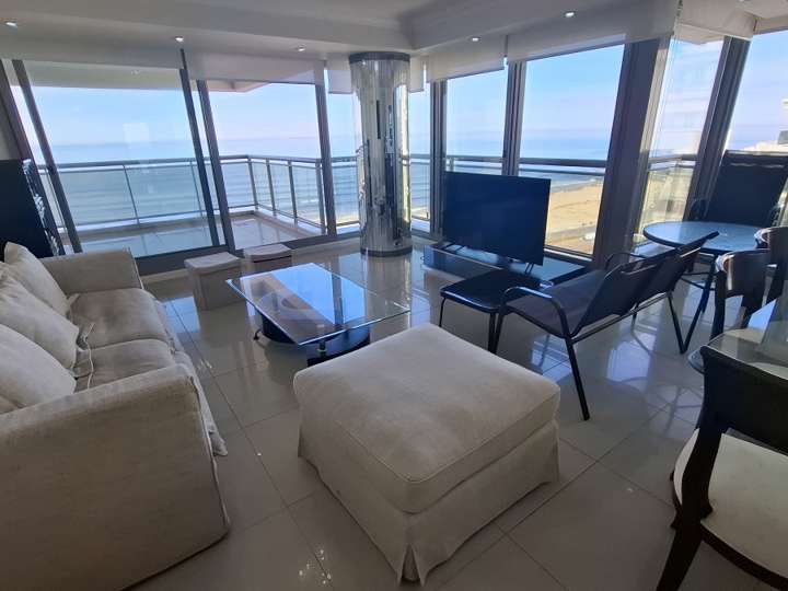 Apartamento en venta en Rambla General Artigas, Punta Del Este