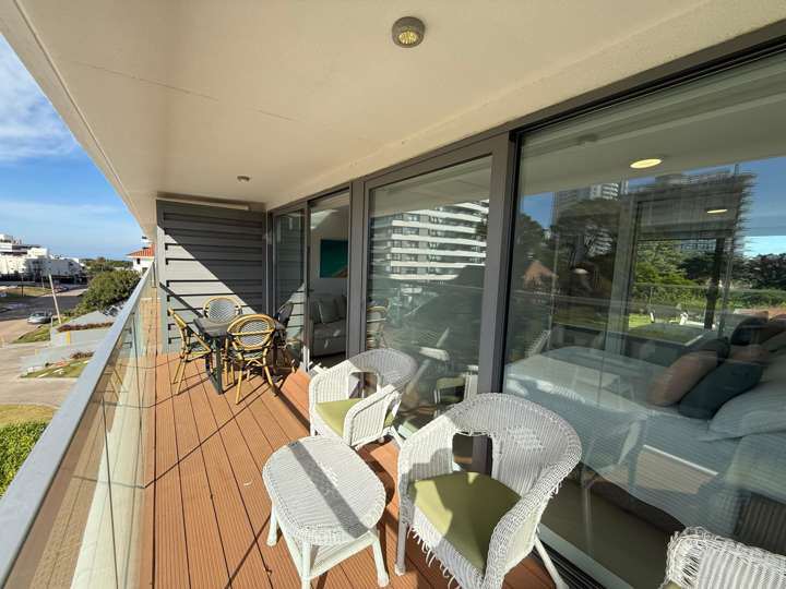Apartamento en venta en Biarritz, Punta Del Este