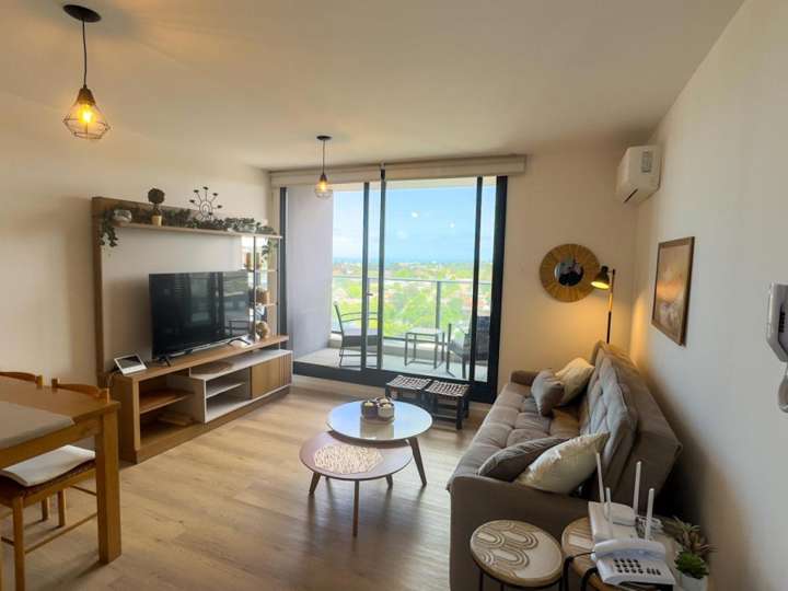 Apartamento en alquiler en Avenida Antonio Camacho, Maldonado
