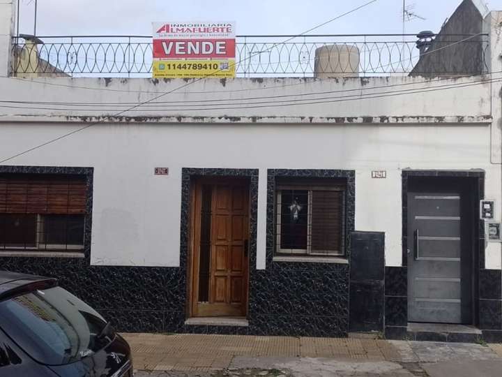 Edificio en venta en Colón, 2751, Lomas del Mirador
