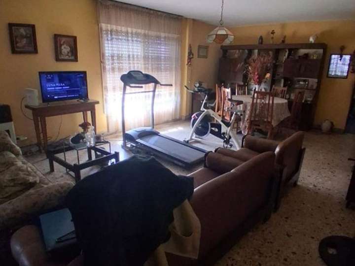 Casa en venta en Tornquist, 101, Buenos Aires