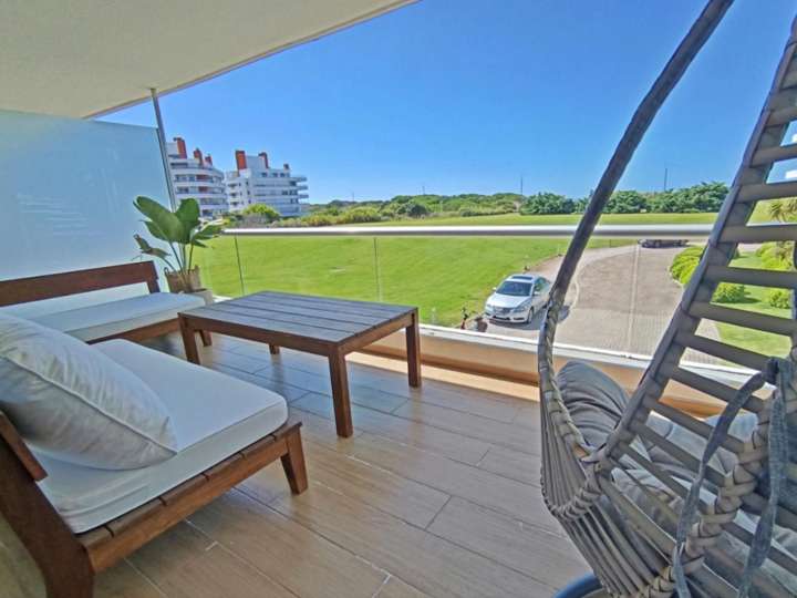 Apartamento en venta en Rambla Lorenzo Batlle Pacheco, Punta Del Este