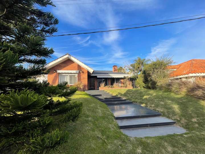 Casa en venta en Avenida Antonio Camacho, Maldonado