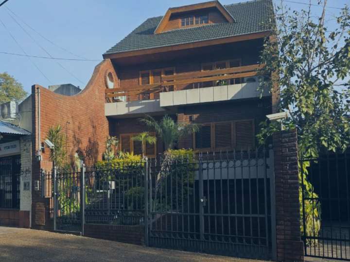 Casa en venta en Pasaje 79 - Carlos J. Benielli, 4020, Buenos Aires