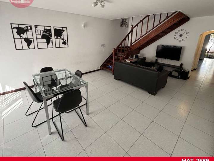 Casa en venta en Venezuela, 901, Ciudad Autónoma de Buenos Aires