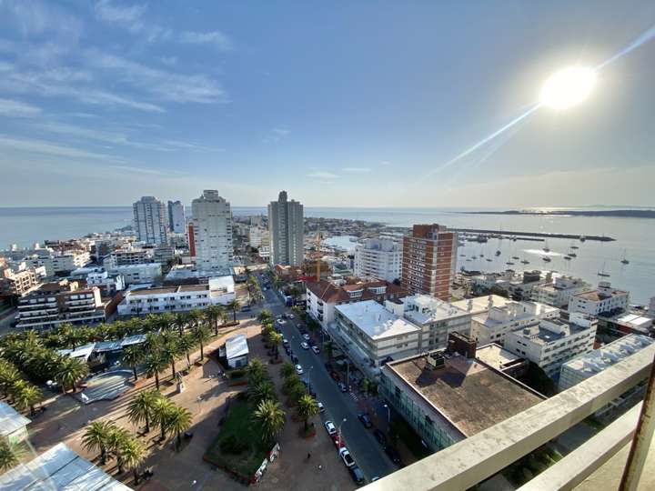 Apartamento en venta en Gorlero, Punta Del Este