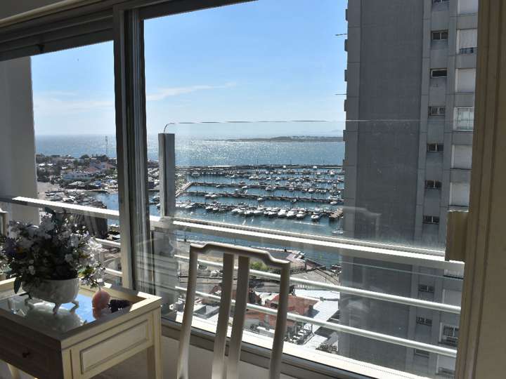 Apartamento en venta en Gorlero, Punta Del Este