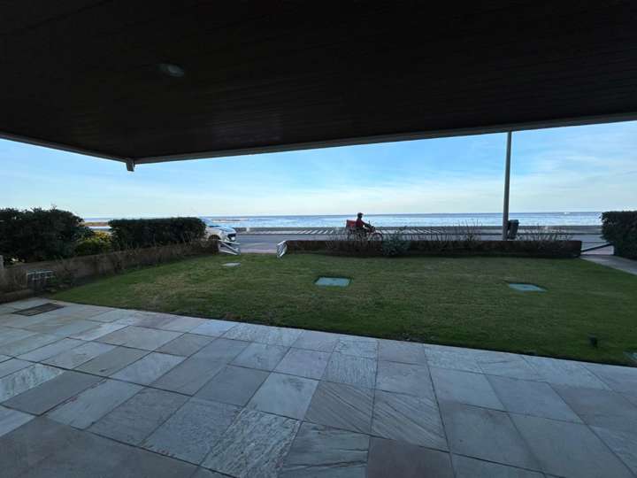 Apartamento en venta en Resalsero (Calle 26), Punta Del Este