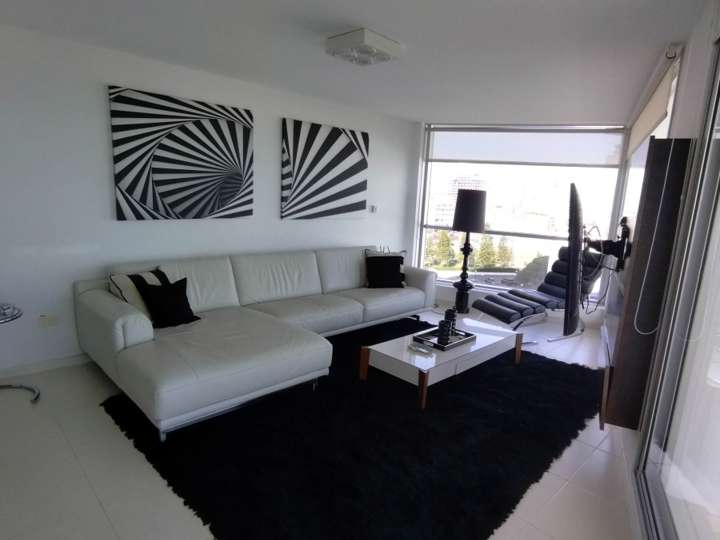 Apartamento en venta en Punta Del Este