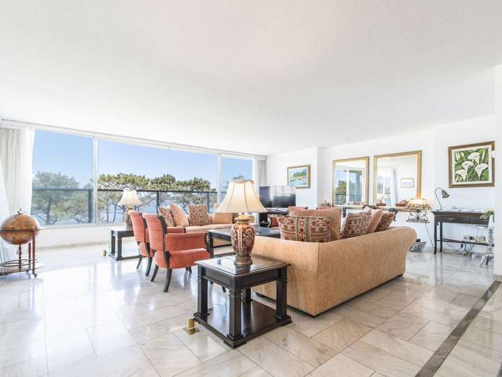 Apartamento en venta en Rambla Doctor Claudio Williman, Maldonado