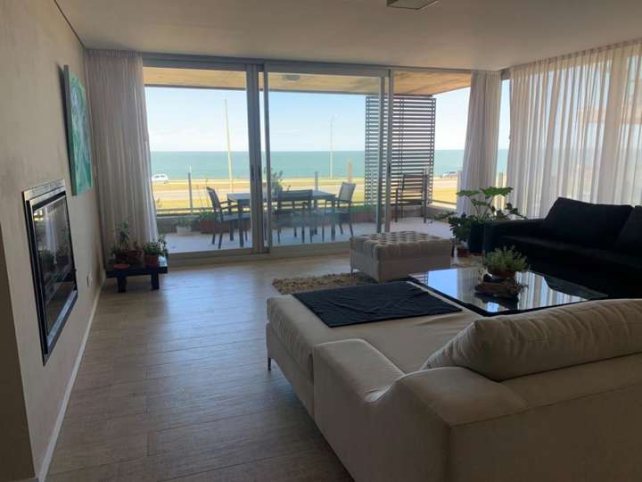 Apartamento en alquiler en Rambla Doctor Claudio Williman, Maldonado