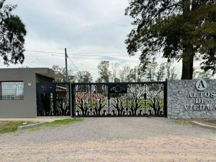 Casa en venta en Francisco de Viedma, Mariano Acosta