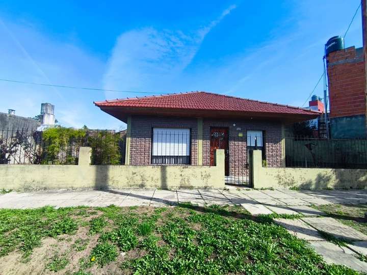 Casa en venta en Cucha Cucha, 1039, Aldo Bonzi