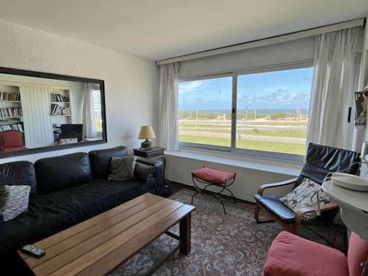 Apartamento en alquiler en Rosa de los Vientos, Punta Del Este