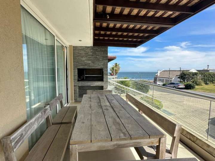 Apartamento en venta en Avenida Eduardo Víctor Haedo, Maldonado