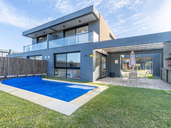 Casa en venta en Ruta Interbalnearia General Líber Seregni, Maldonado